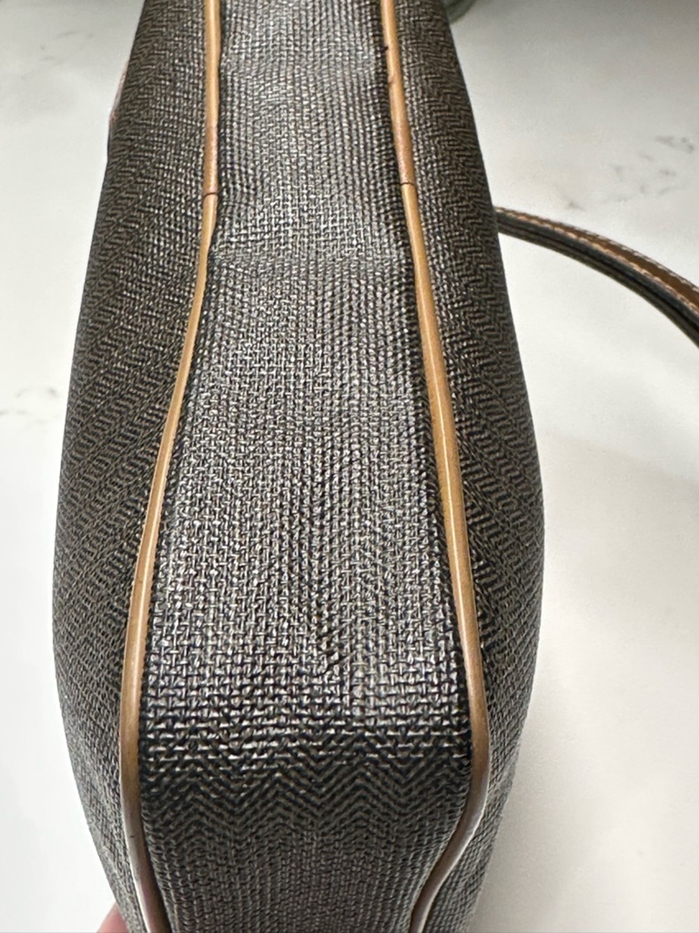 Dunhill Unisex Taupe Toiletry Wristlet with Brown Trim - Picture 6 of 14